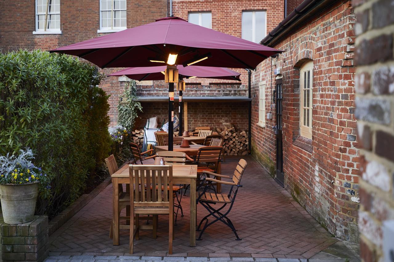Hotel Wykeham Arms Winchester Exterior foto
